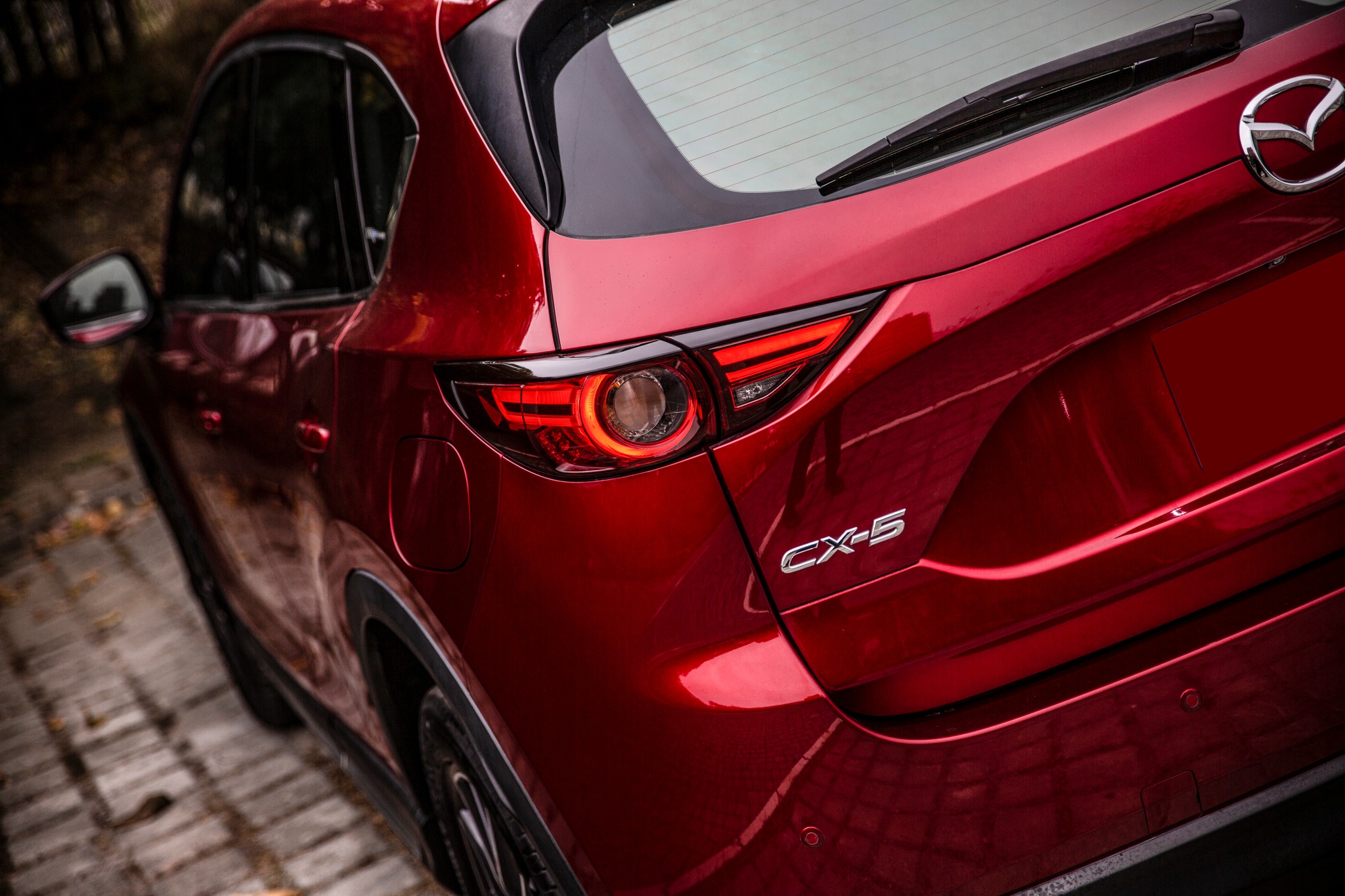 【滿18歲即可申貸】18年 CX-5 汽油頂級型 6安 免鑰匙 電動尾門  第4張相片
