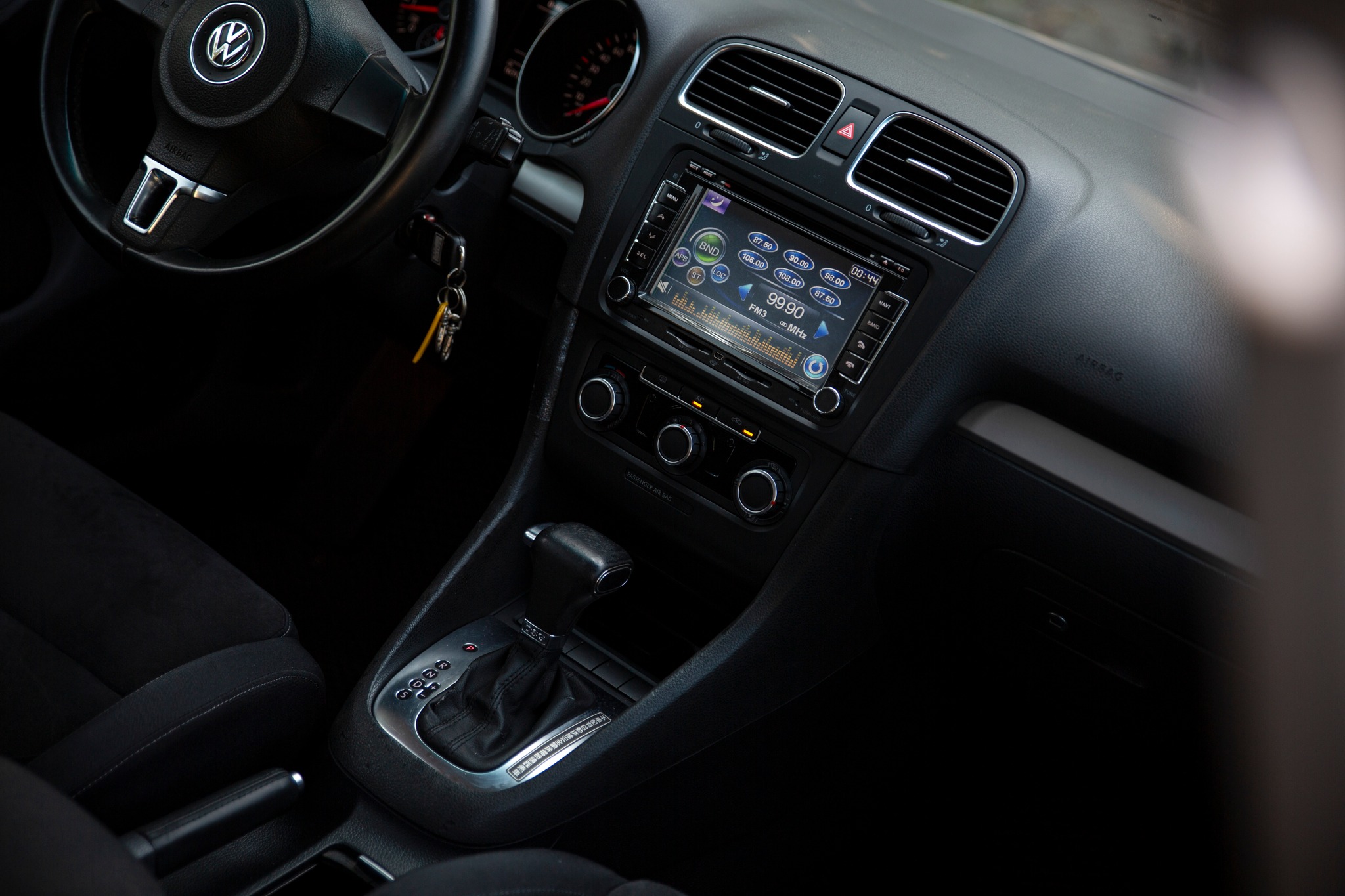 【滿18歲即可申貸】10年 Golf 1.4TSI 六代 160匹雙增壓 定速  第4張相片