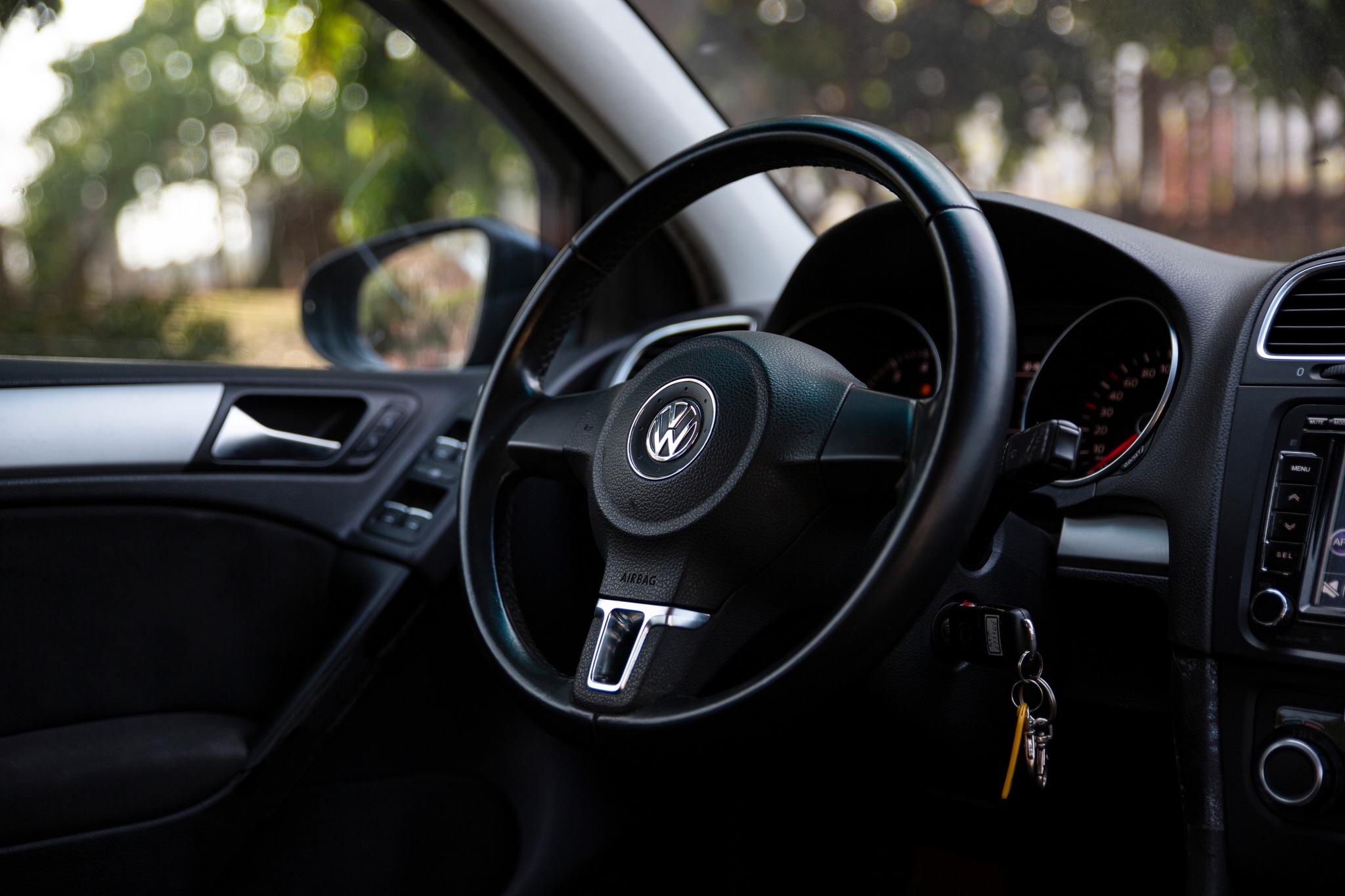 【滿18歲即可申貸】10年 Golf 1.4TSI 六代 160匹雙增壓 定速  第7張相片