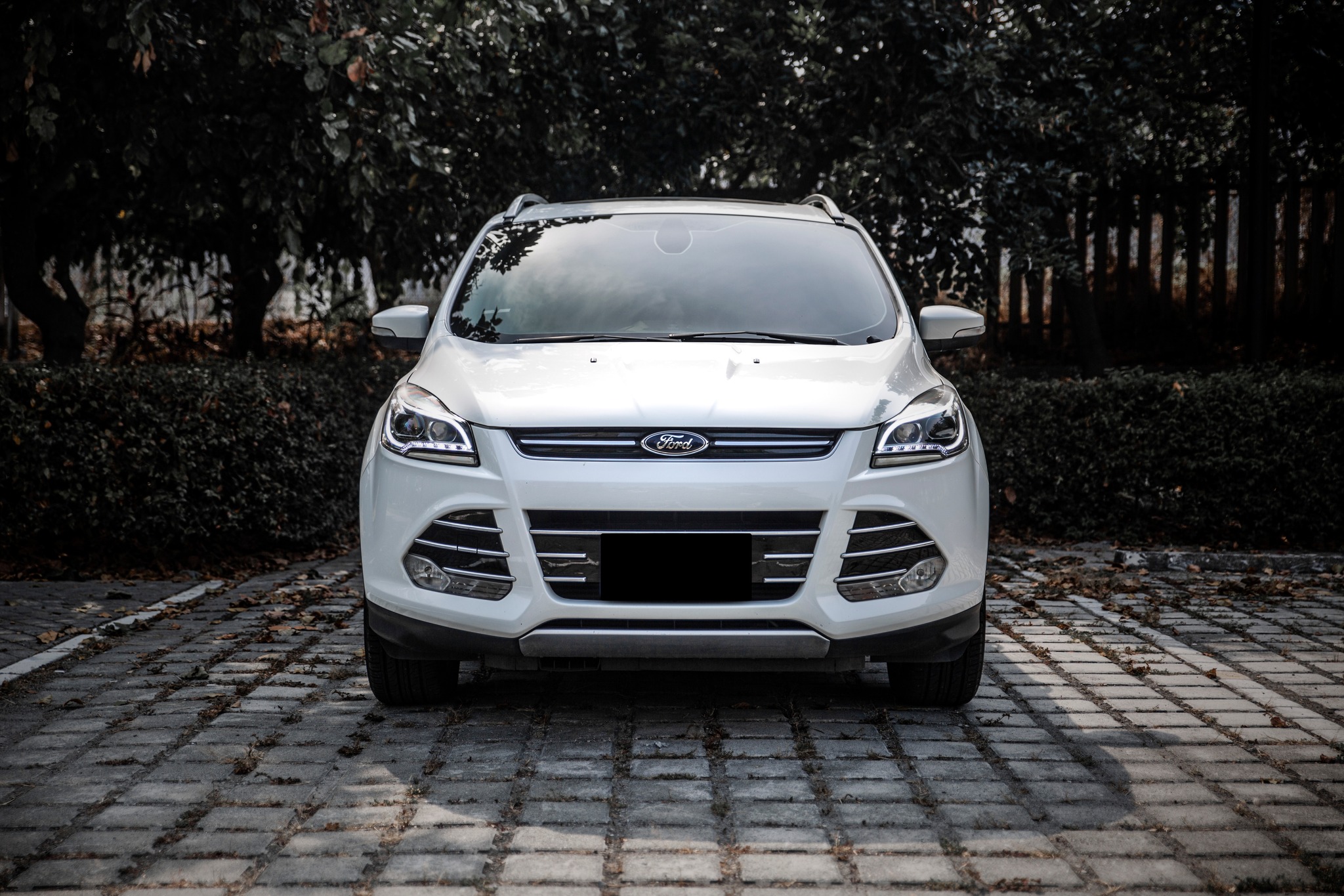 【滿18歲即可申貸】13年 Kuga 2.0旗艦 4WD 電尾門 渦輪242匹  第5張相片