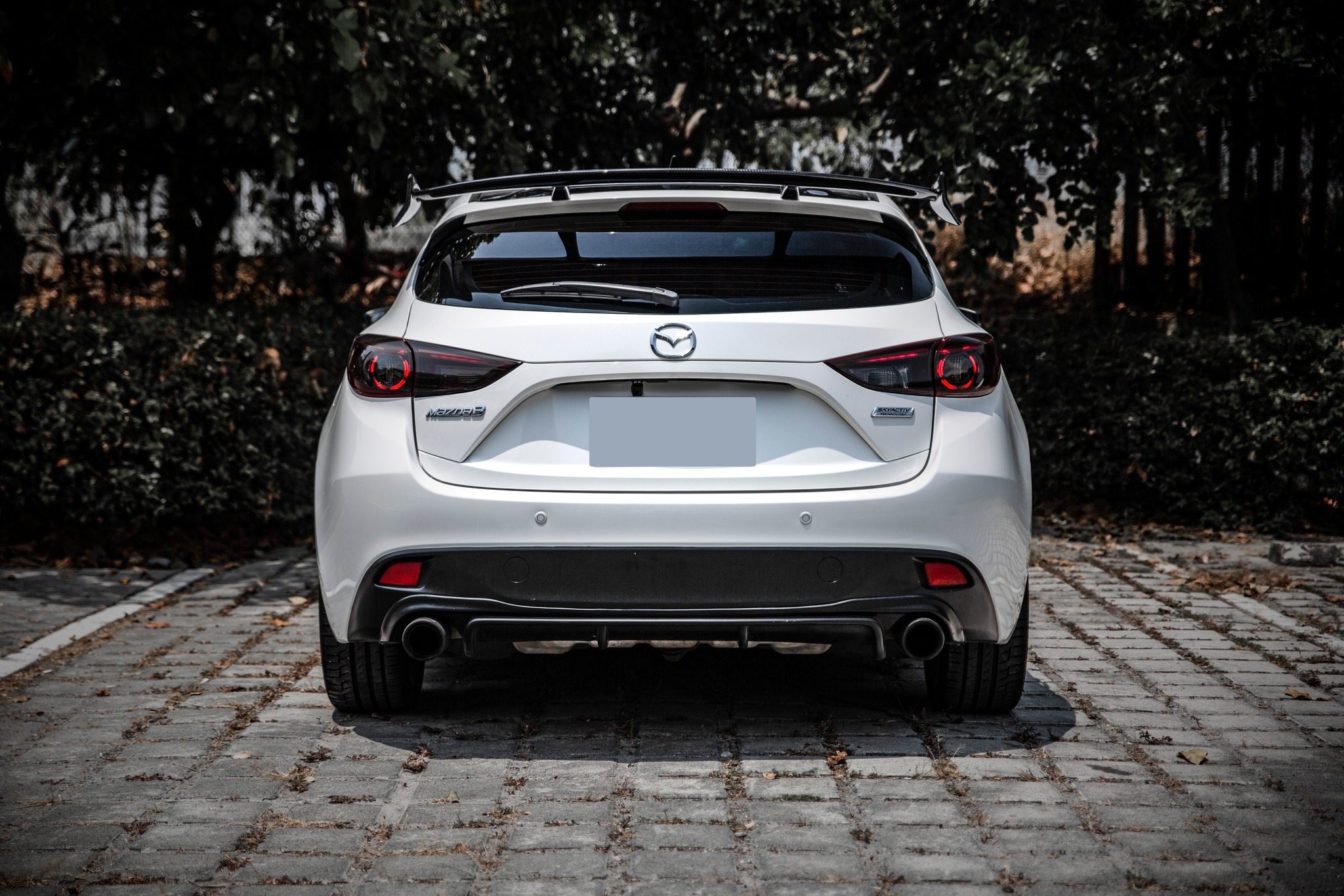【滿18歲即可申貸】15年 Mazda3 5D 頂級 黑化基本改 戰鬥尾翼  第7張相片