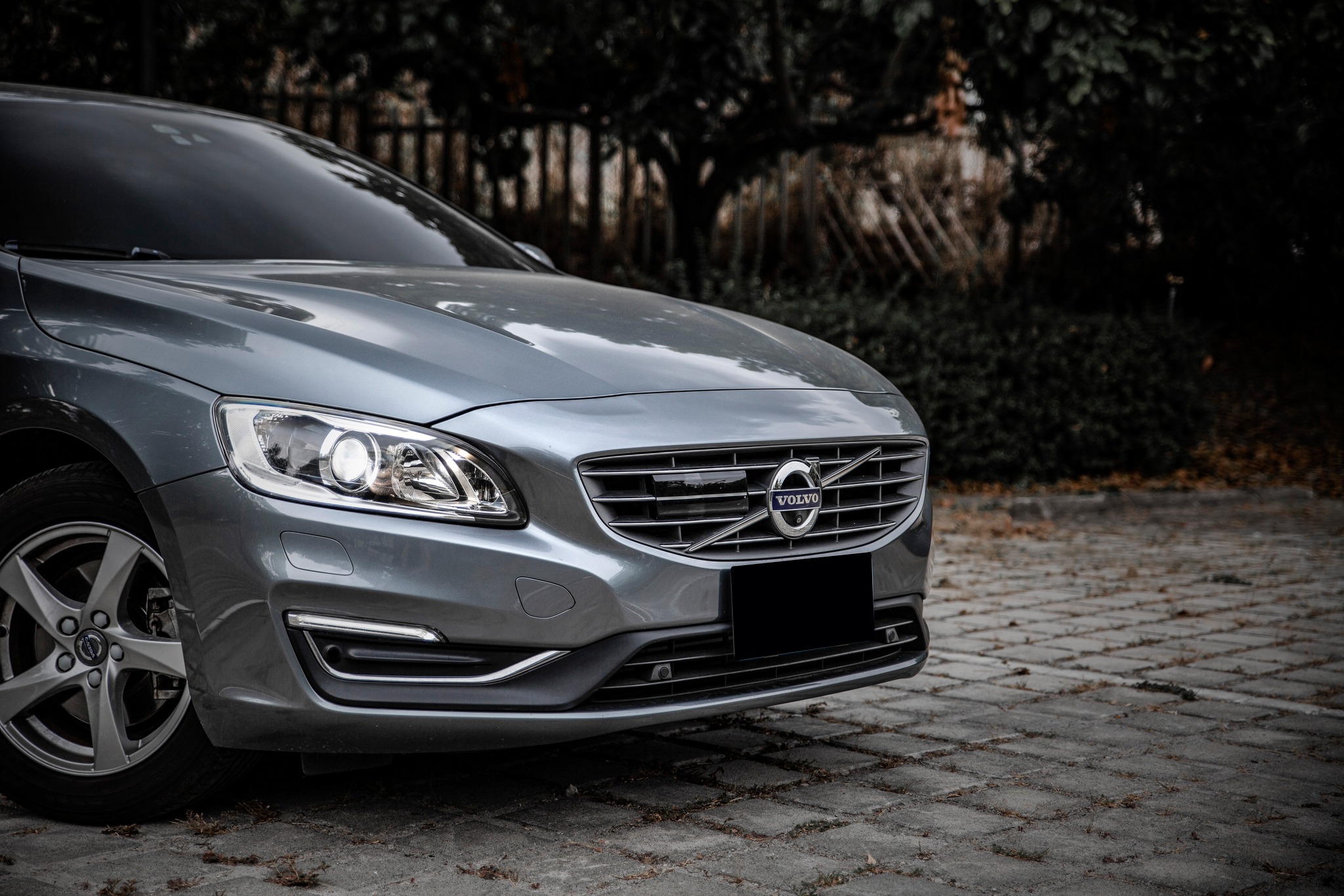 【滿18歲即可申貸】17年 S60 T4運動版 ACC跟車 自動停車 10安  第8張相片