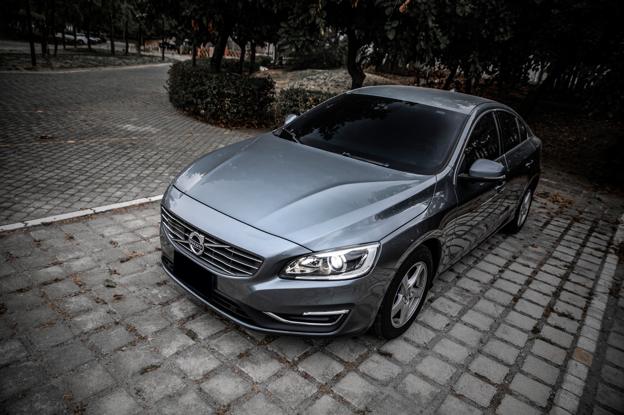 【滿18歲即可申貸】17年 S60 T4運動版 ACC跟車 自動停車 10安  第9張相片