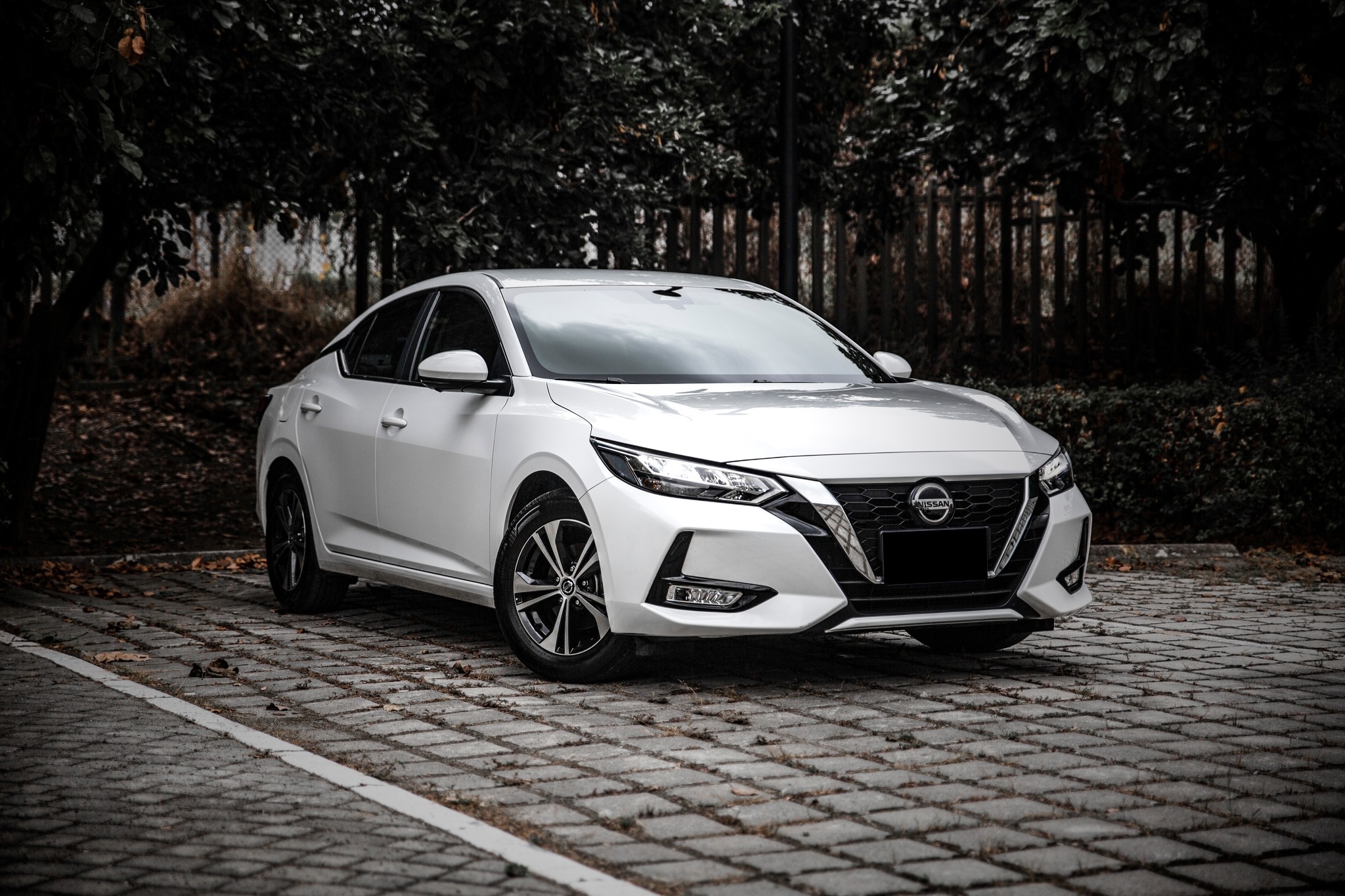 【滿18歲即可申貸】21年 Sentra 尊爵型 LED陣列式頭燈 全速域ACC  第1張相片