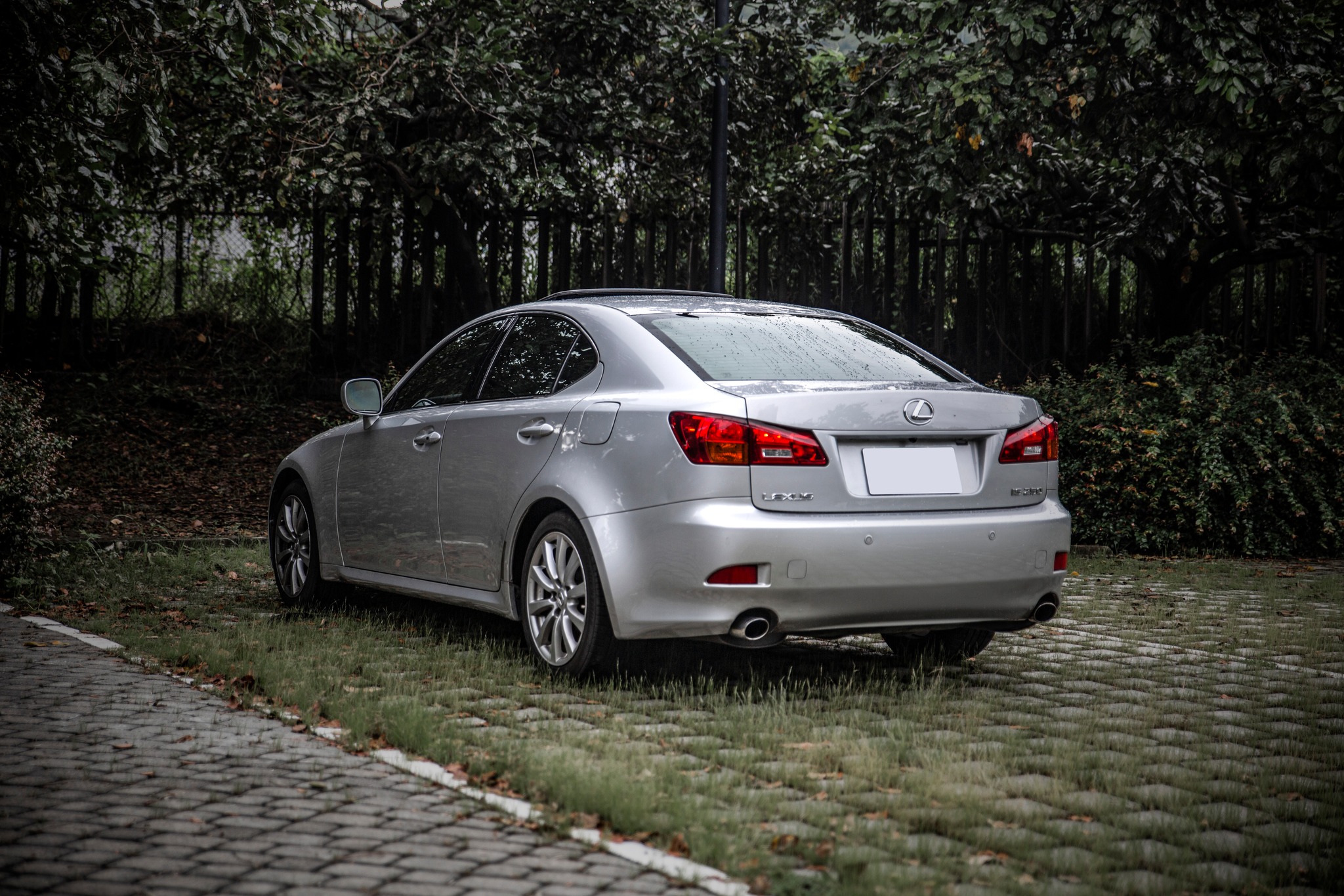 【18歲100%過件】06年 IS250 十安 電動椅 天窗 循跡防滑 動態穩定  第5張相片