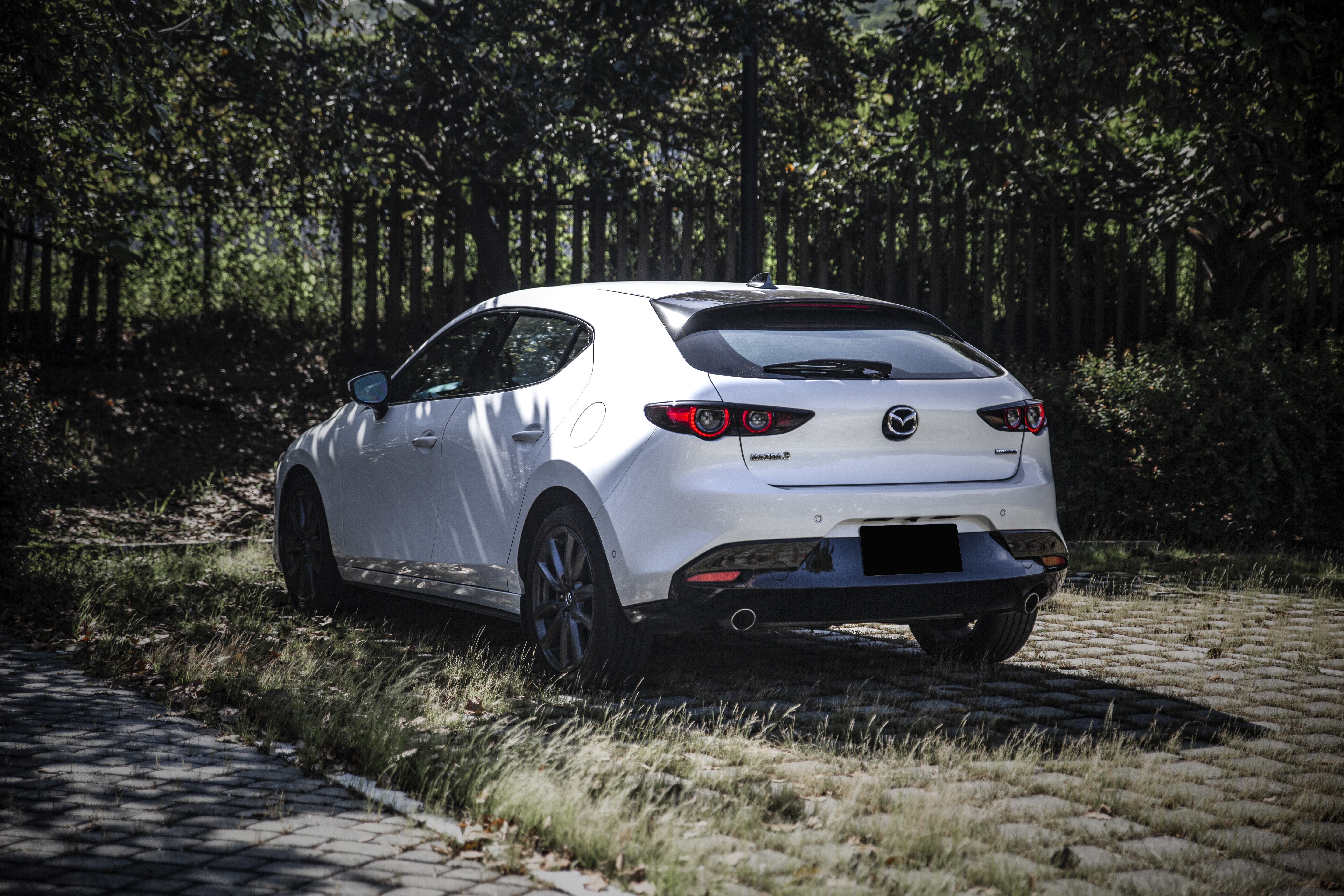 【18歲100%過件】19年 Mazda 3 5D 旗艦 MRCC 導航 抬顯  第4張相片