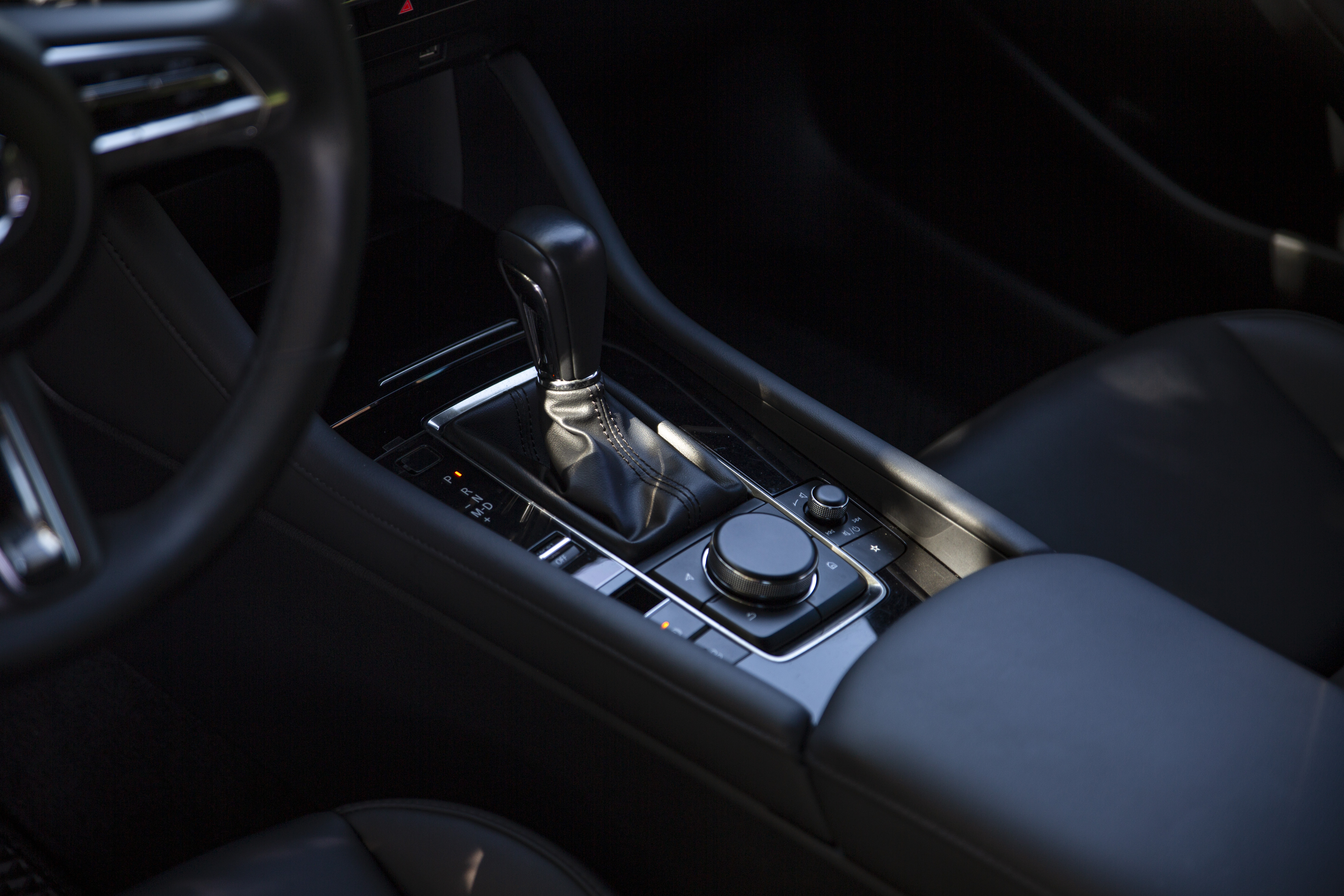 【18歲100%過件】19年 Mazda 3 5D 旗艦 MRCC 導航 抬顯  第9張相片