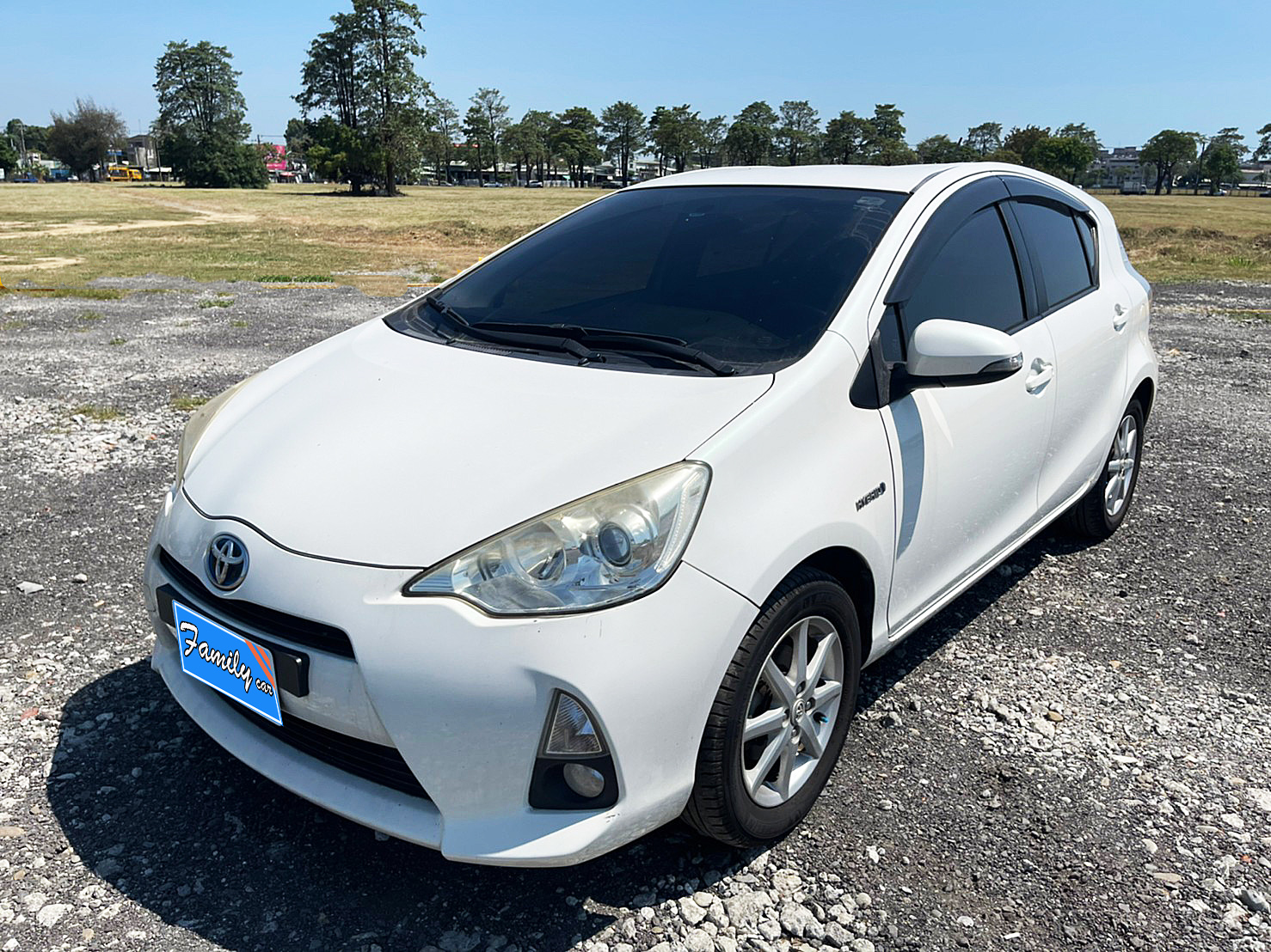 PRIUS C 油電●南部最強全貸超貸0頭款軍公教原住民1.88起●專辦拖車戶過件當天交車  第1張相片