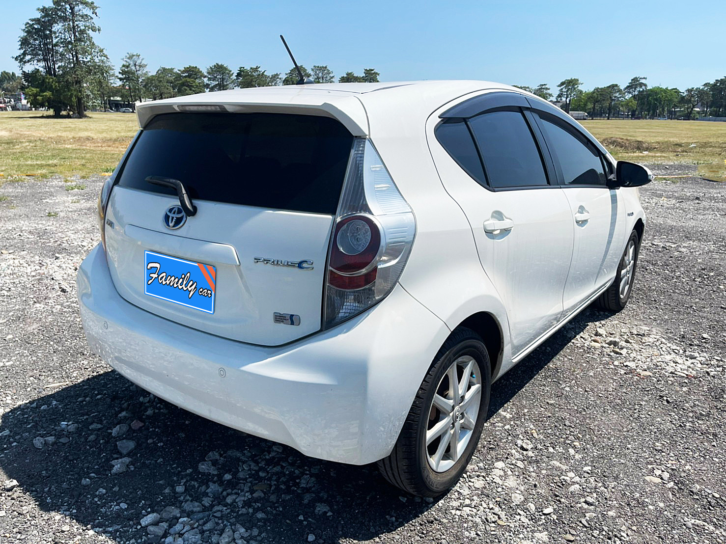 PRIUS C 油電●南部最強全貸超貸0頭款軍公教原住民1.88起●專辦拖車戶過件當天交車  第4張相片