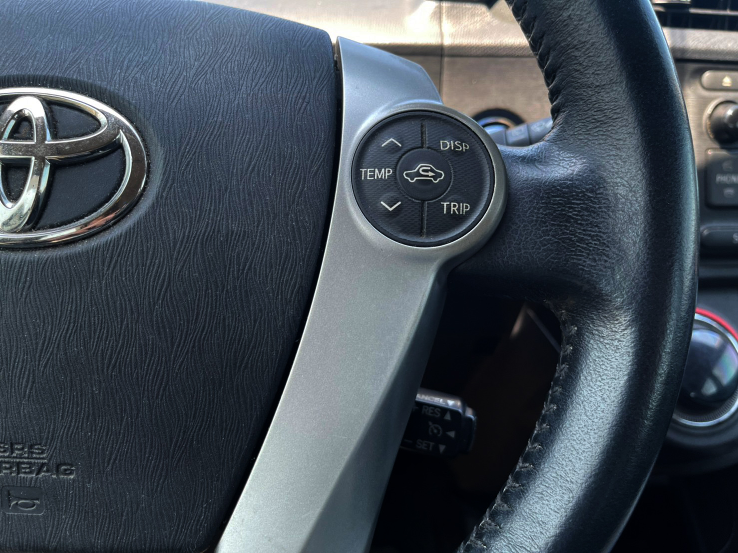 PRIUS C 油電●南部最強全貸超貸0頭款軍公教原住民1.88起●專辦拖車戶過件當天交車  第19張相片