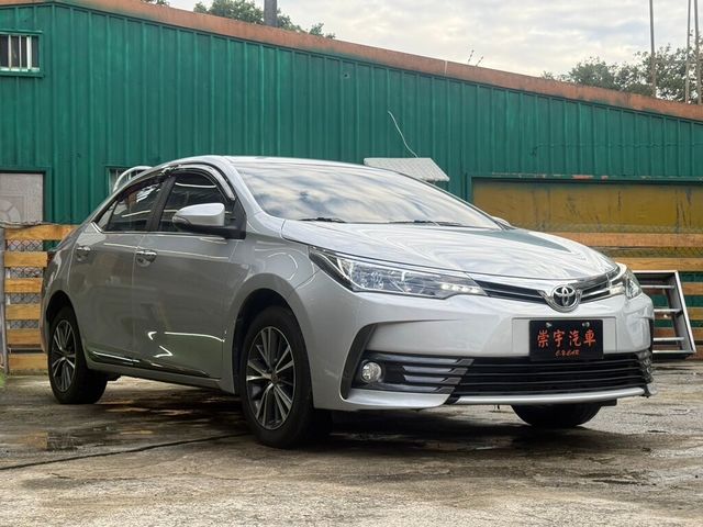TOYOTA豐田 ALTIS  第3張相片