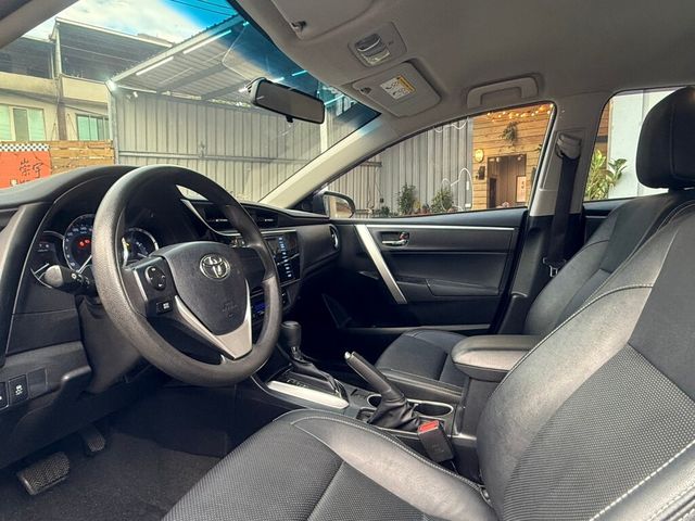 TOYOTA豐田 ALTIS  第4張相片