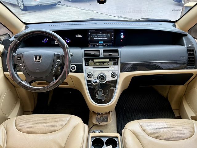 LUXGEN納智捷 M7 TURBO  第4張相片