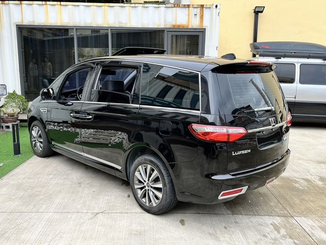 LUXGEN納智捷 M7 TURBO  第13張相片