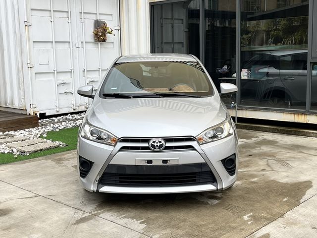 TOYOTA豐田 YARIS  第2張相片