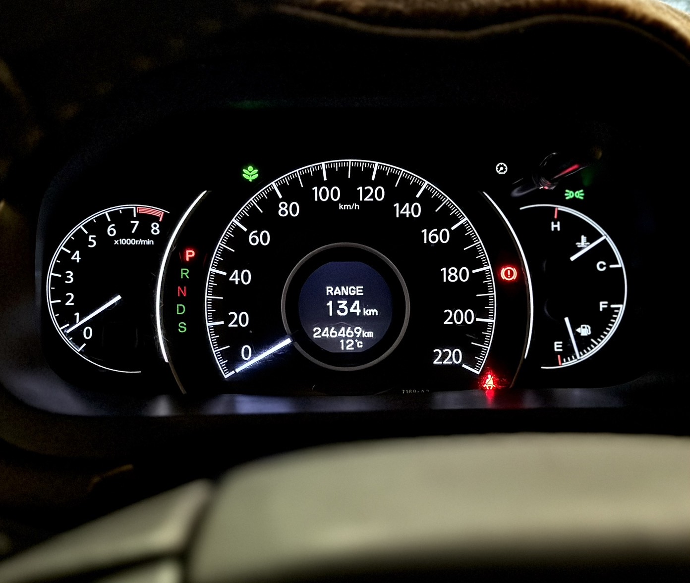 2013 Honda CRV 2.4 頂級有天窗  最搶手的日系休旅 車況美 價格甜   里程23萬公里 保證原版件  第2張相片