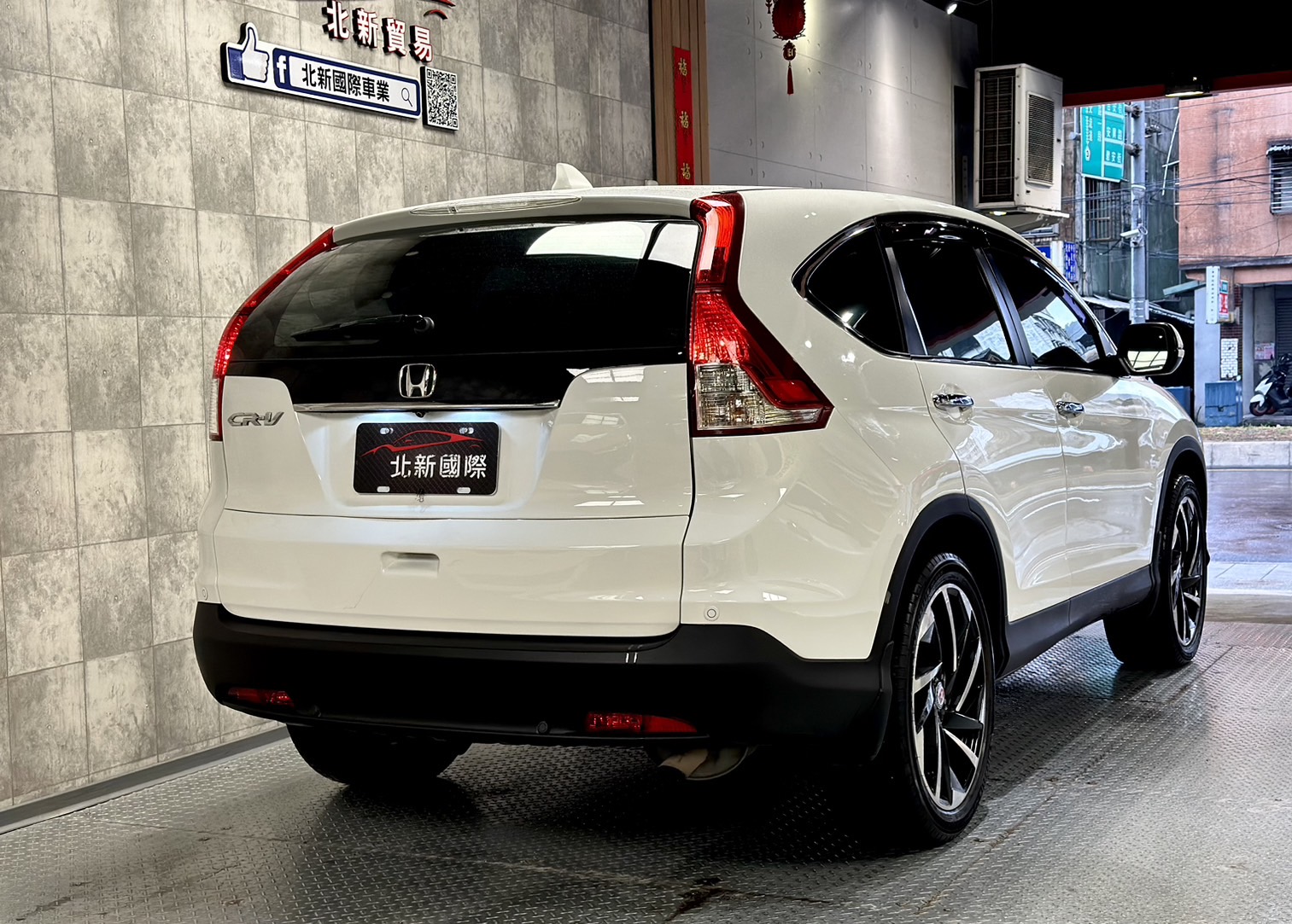 2013 Honda CRV 2.4 頂級有天窗  最搶手的日系休旅 車況美 價格甜   里程23萬公里 保證原版件  第14張相片