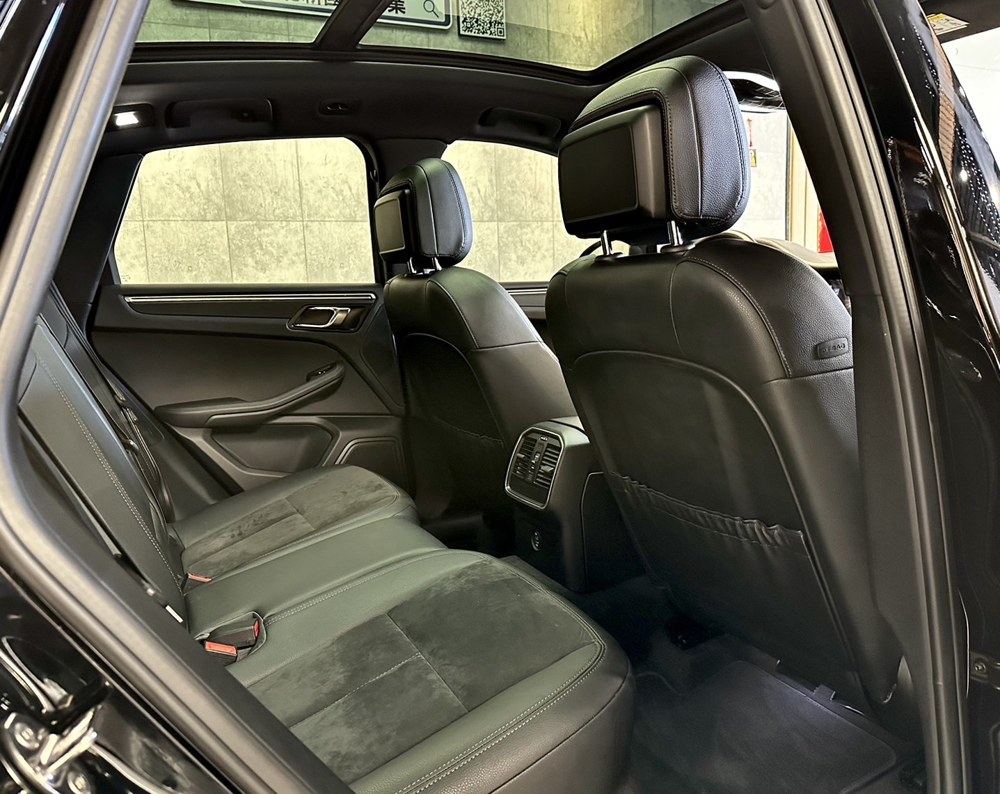 2019出廠 PORSCHE MACAN   2.0渦輪增壓/265匹馬力/原版件/里程八萬多公里  第7張相片