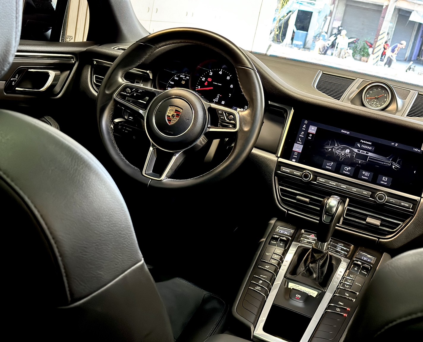 2019出廠 PORSCHE MACAN   2.0渦輪增壓/265匹馬力/原版件/里程八萬多公里  第9張相片