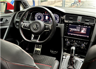 2018年VW GOLF GTI MK7.5 大P 福斯性能鋼砲，賽道機器 全程原廠保養 僅跑八萬多 原廠無改裝 內外美 氣氛佳  第4張縮圖