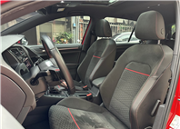 2018年VW GOLF GTI MK7.5 大P 福斯性能鋼砲，賽道機器 全程原廠保養 僅跑八萬多 原廠無改裝 內外美 氣氛佳  第6張縮圖
