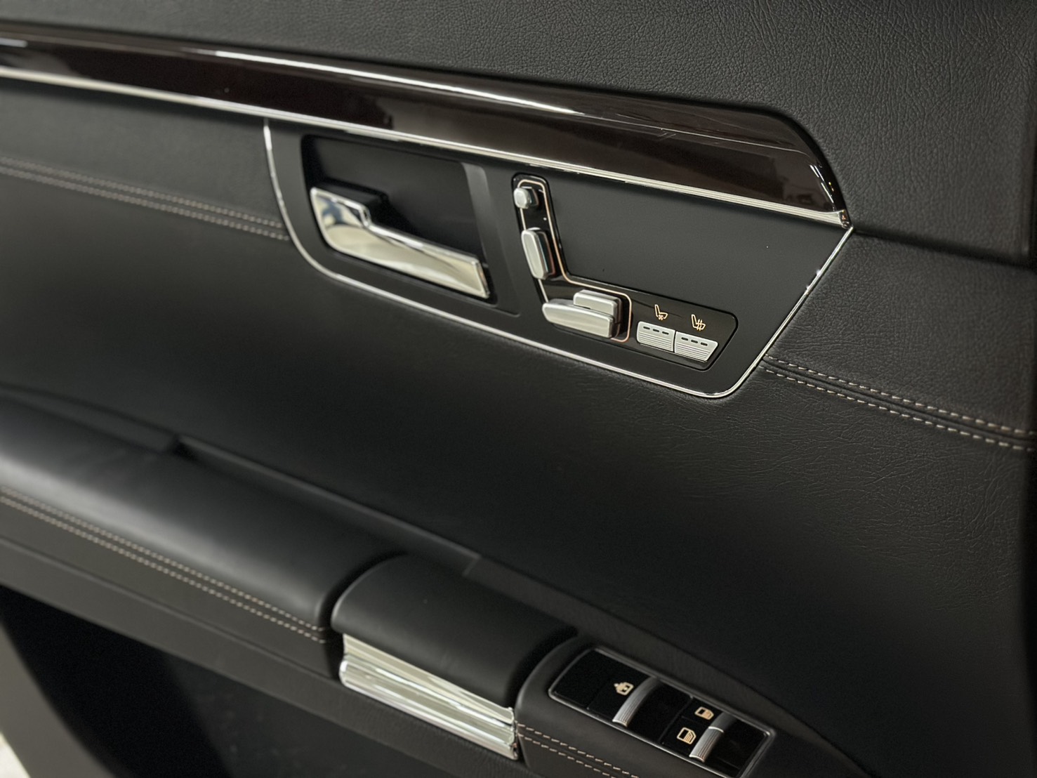 2011 M-Benz S-Class S500 L BlueEFFICIENCY 總代理  第5張相片