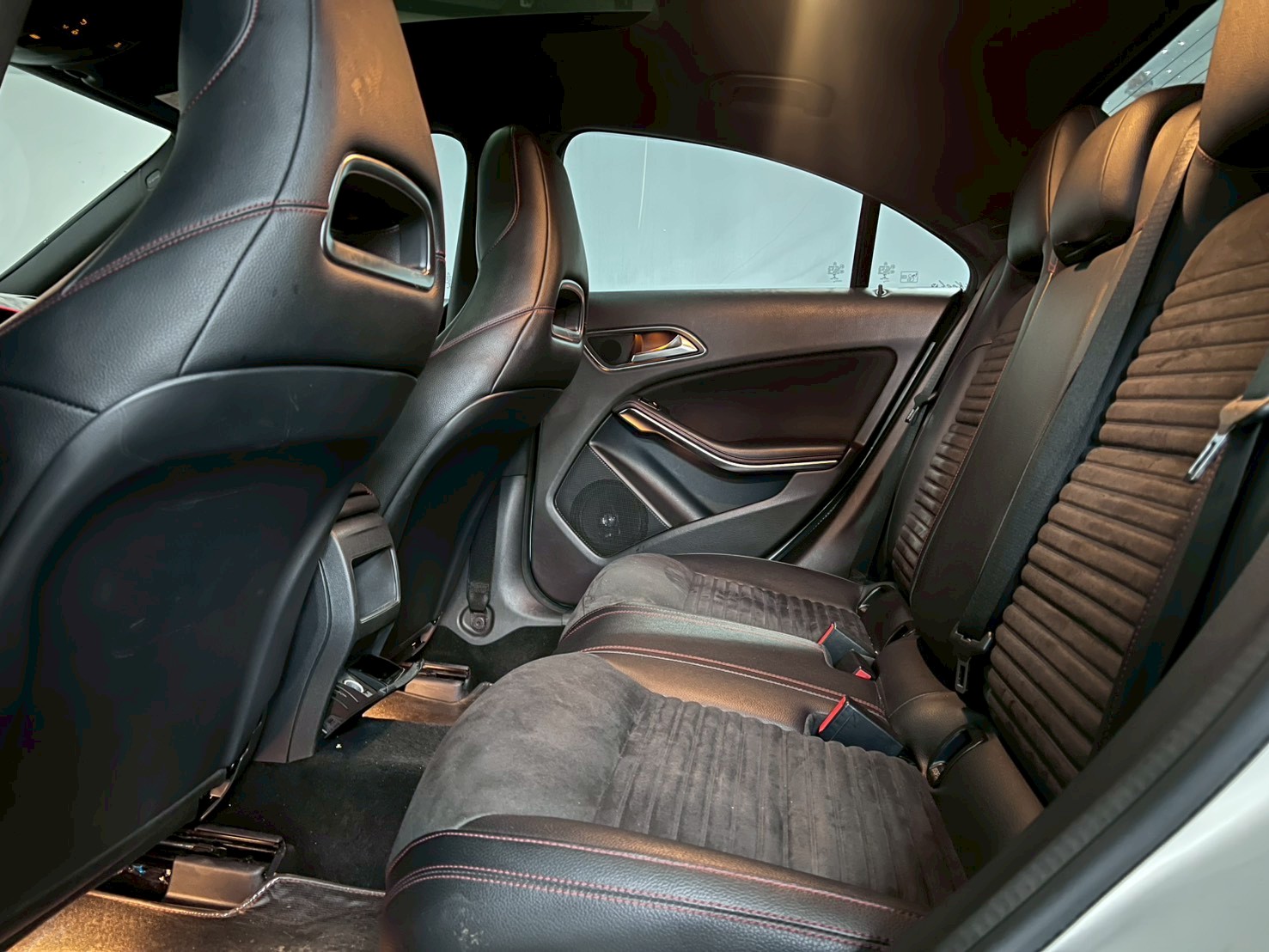 2013 Benz CLA250 AMG  第4張相片