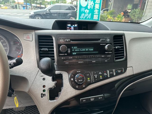 TOYOTA豐田 SIENNA  第8張相片