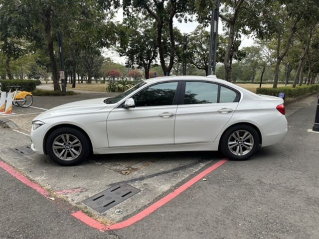 BMW寶馬 318I  第2張相片