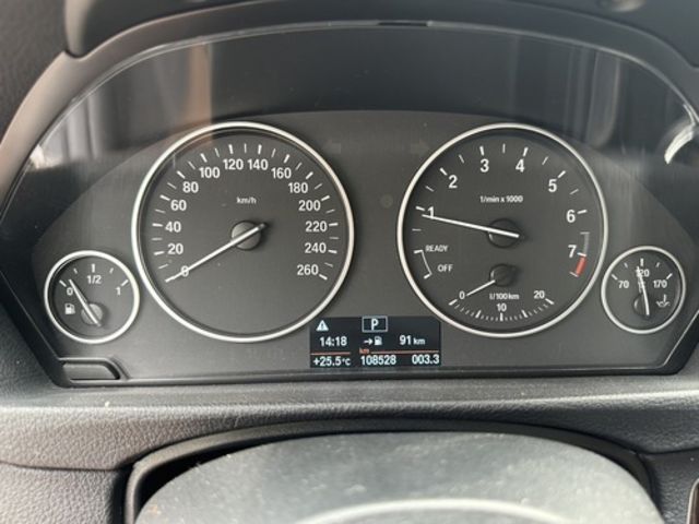 BMW寶馬 318I  第8張相片