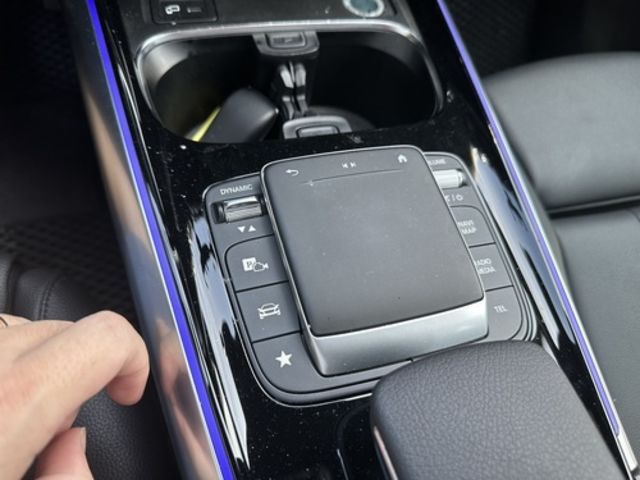 M-BENZ賓士 GLA180  第13張相片