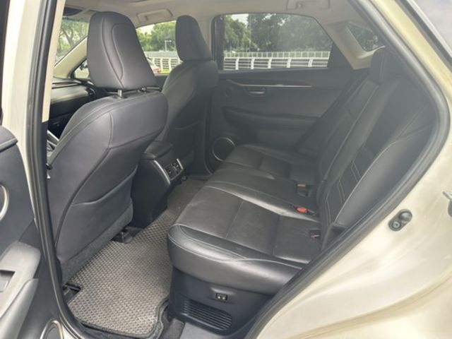 LEXUS凌志 NX200T  第9張相片