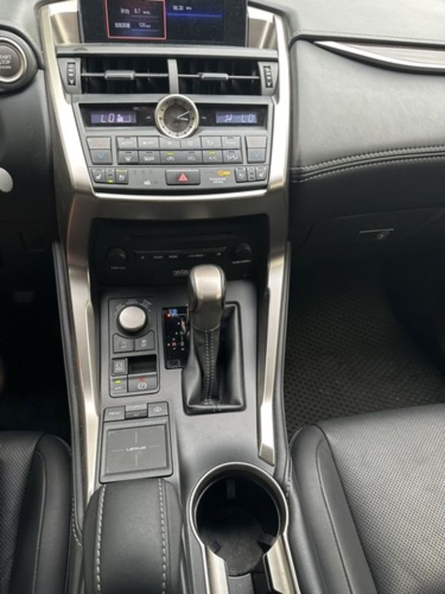 LEXUS凌志 NX200T  第14張相片
