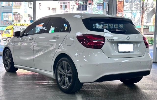 M-BENZ賓士 A180  第7張相片