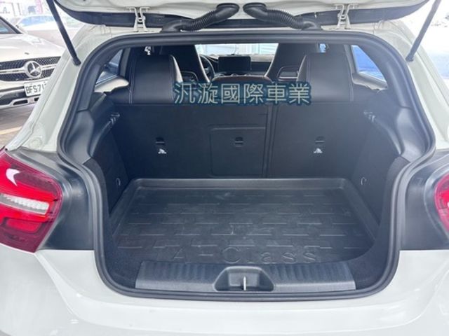 M-BENZ賓士 A180  第13張相片