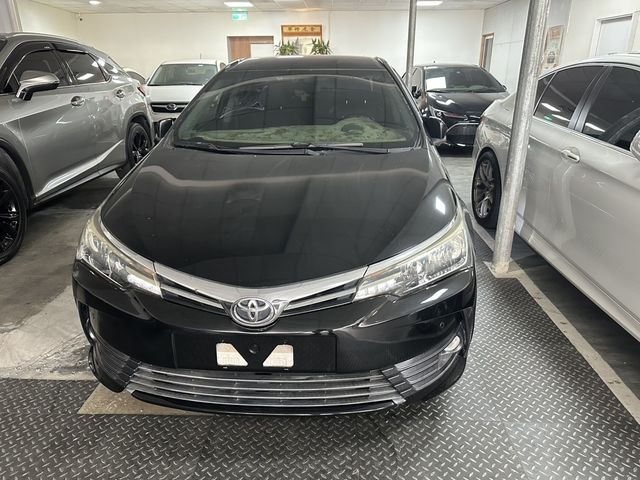 TOYOTA豐田 ALTIS  第1張相片