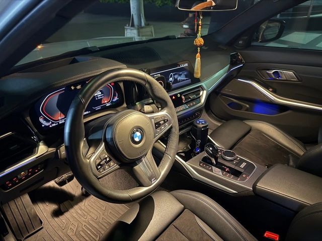BMW寶馬 330I  第5張相片