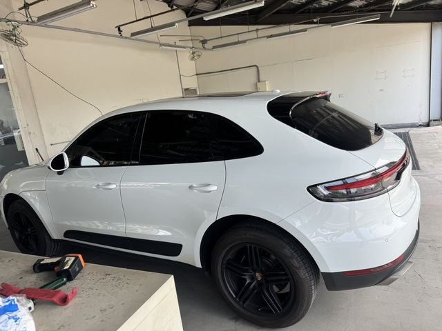 BMW寶馬 118I  第6張相片