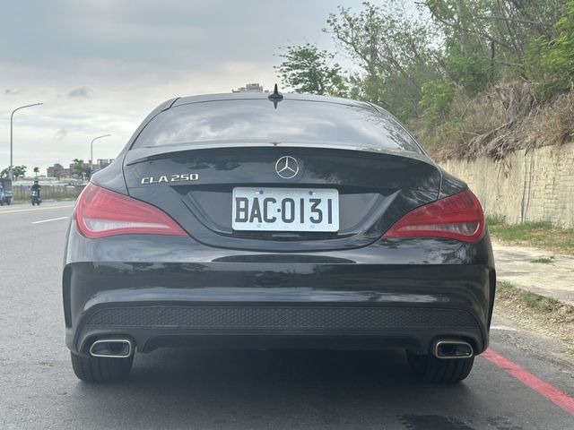 M-BENZ賓士 CLA250  第3張相片