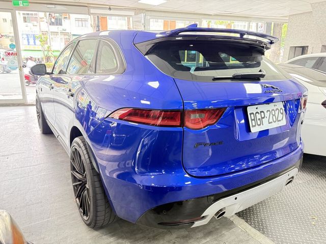 JAGUAR捷豹 F-PACE  第6張相片