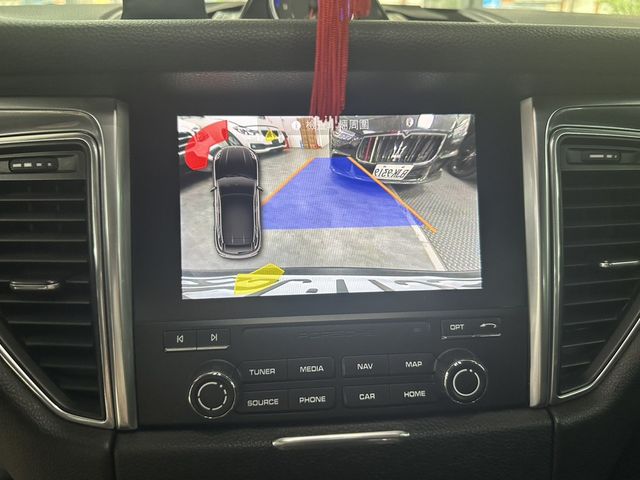 PORSCHE保時捷 MACAN  第15張相片