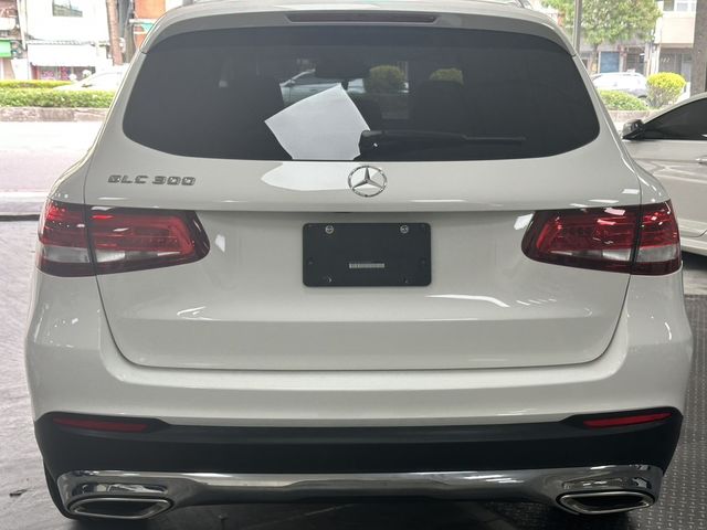 M-BENZ賓士 GLC300  第3張相片