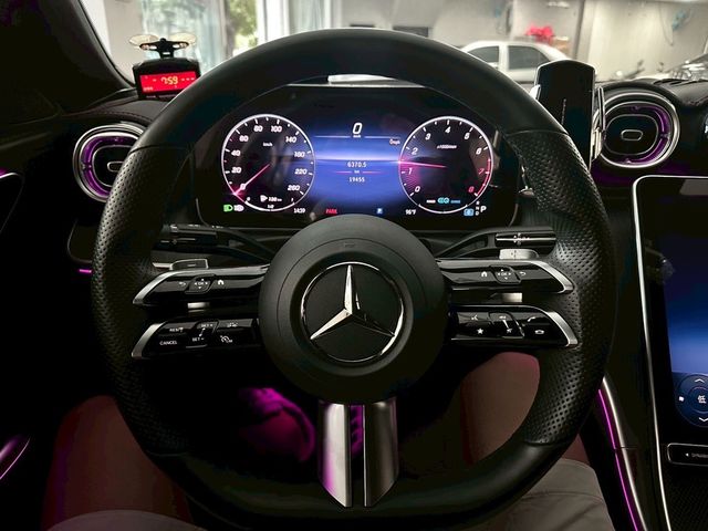 M-BENZ賓士 C300  第4張相片