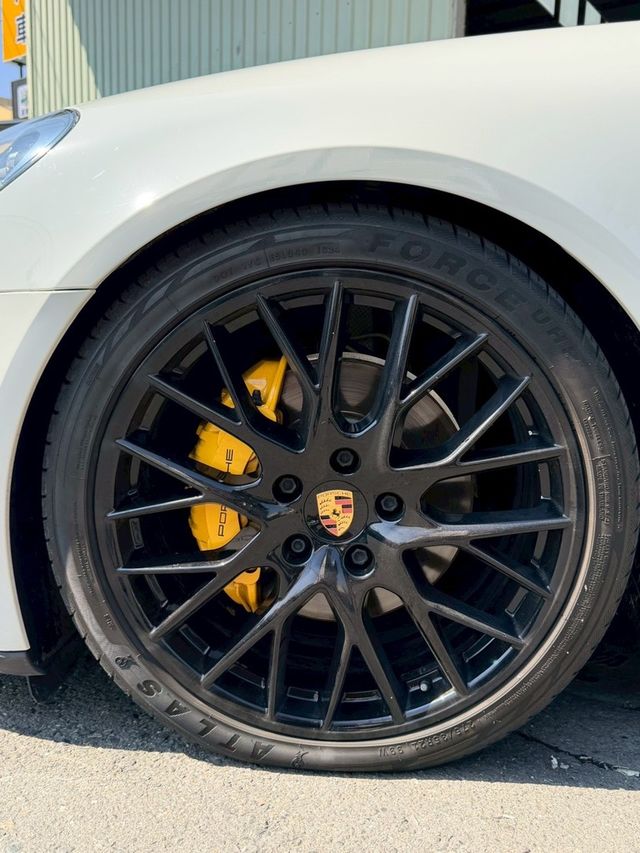 PORSCHE保時捷 PANAMERA  第9張相片