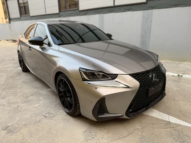 LEXUS凌志 IS 300  第1張相片
