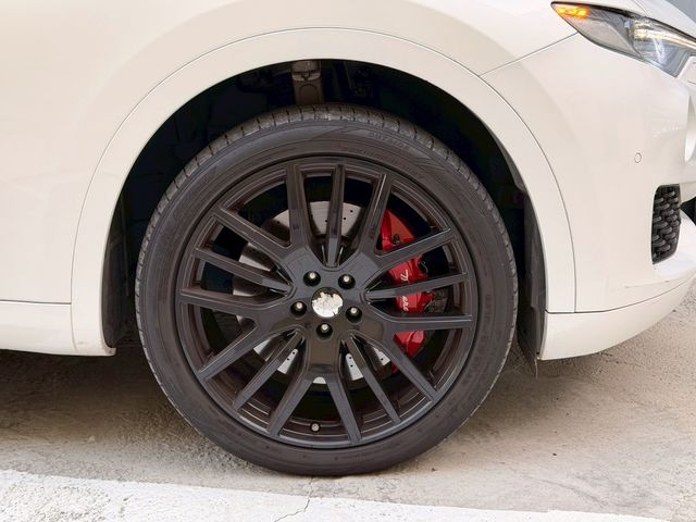 MASERATI瑪莎拉蒂 LEVANTE S  第5張相片