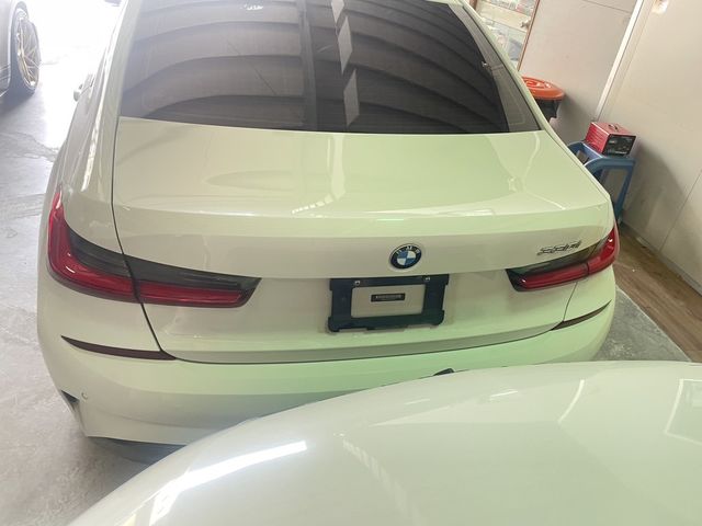 BMW寶馬 330I  第4張相片