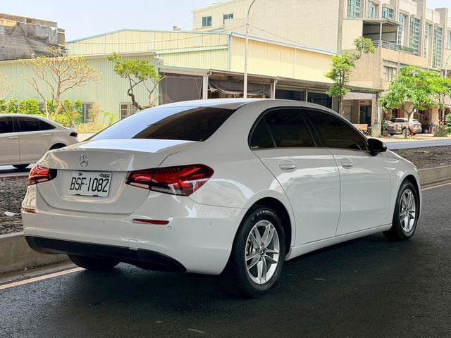 M-BENZ賓士 A180  第3張相片
