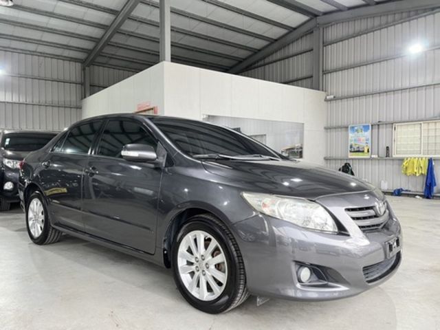 TOYOTA豐田 ALTIS  第3張相片