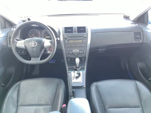 TOYOTA豐田 ALTIS  第5張相片